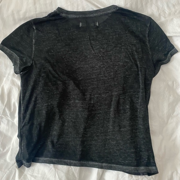 Abercrombie Tshirt - Picture 2 of 3